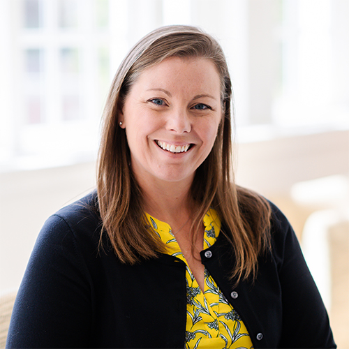 Lindsay Wheeler portrait image.